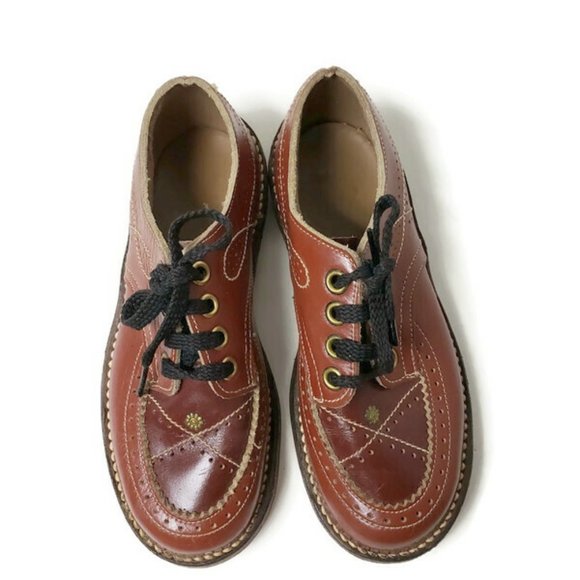 60s 70s kids 2-tone leather shoes . kids 9.5 - 10